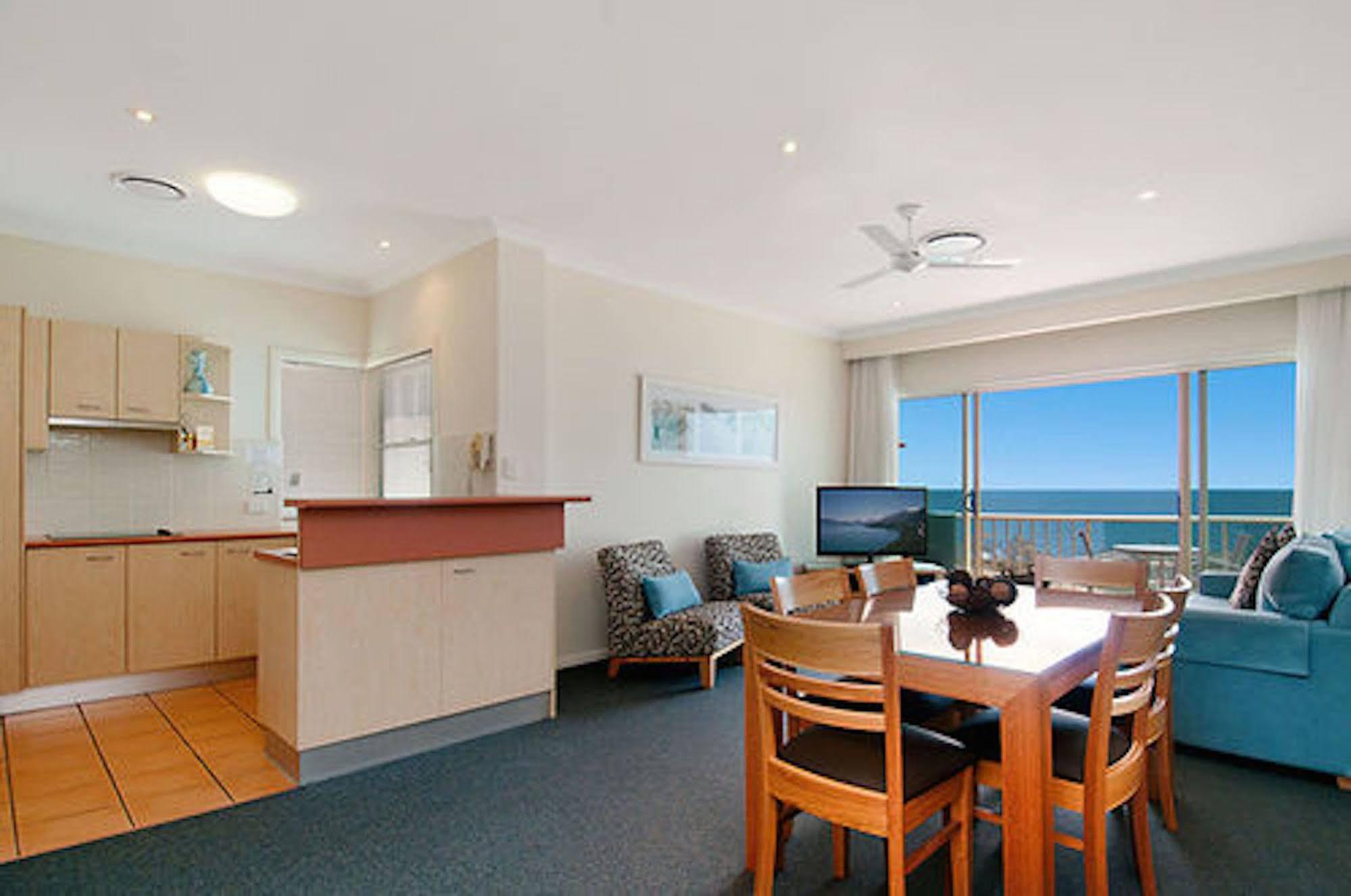 Alex Seaside Resort Alexandra Headland Esterno foto