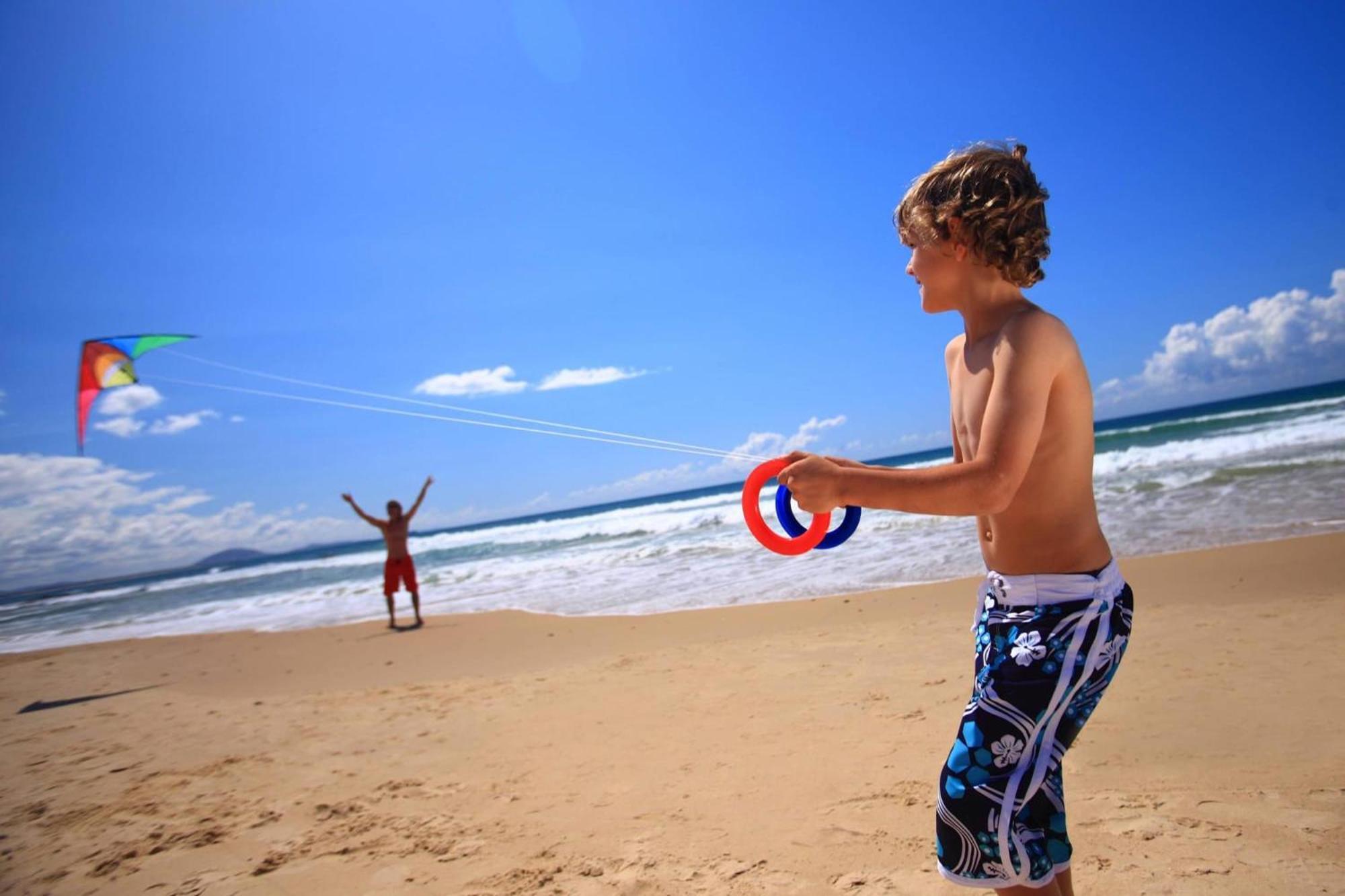Alex Seaside Resort Alexandra Headland Esterno foto