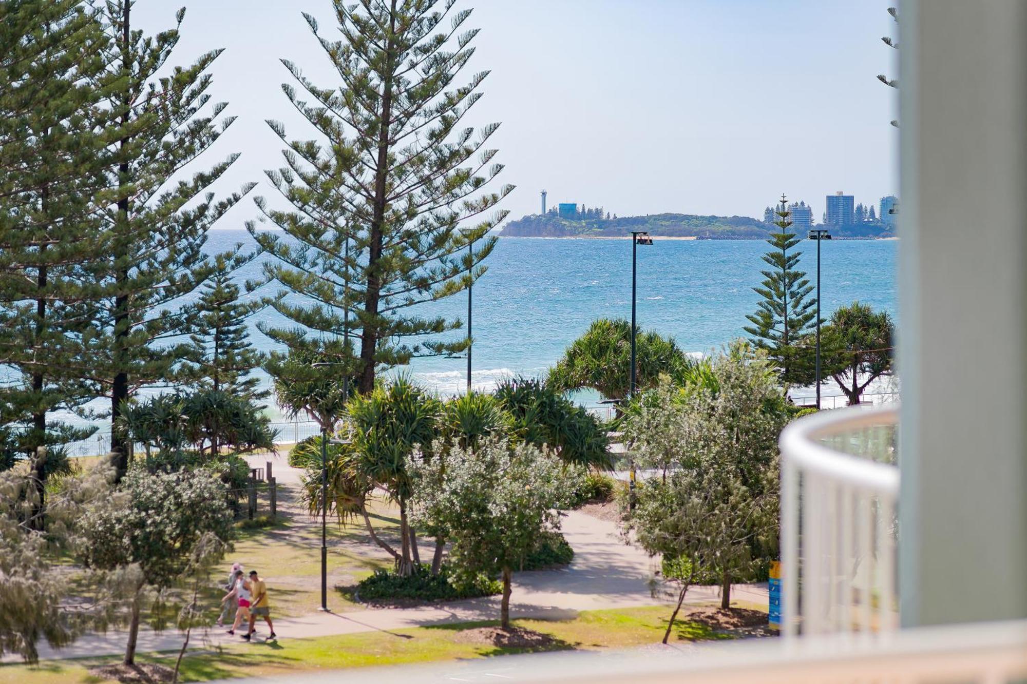 Alex Seaside Resort Alexandra Headland Esterno foto